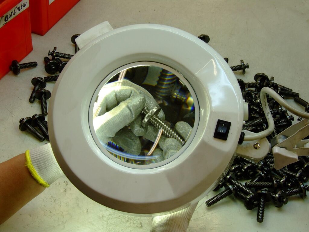 Bench inspection magnifier by marcin049